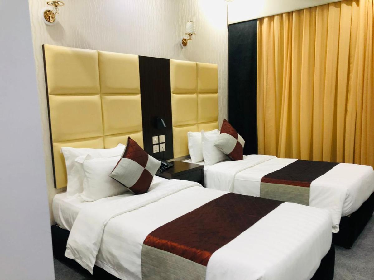 M Platinum Hotel Medina Buitenkant foto
