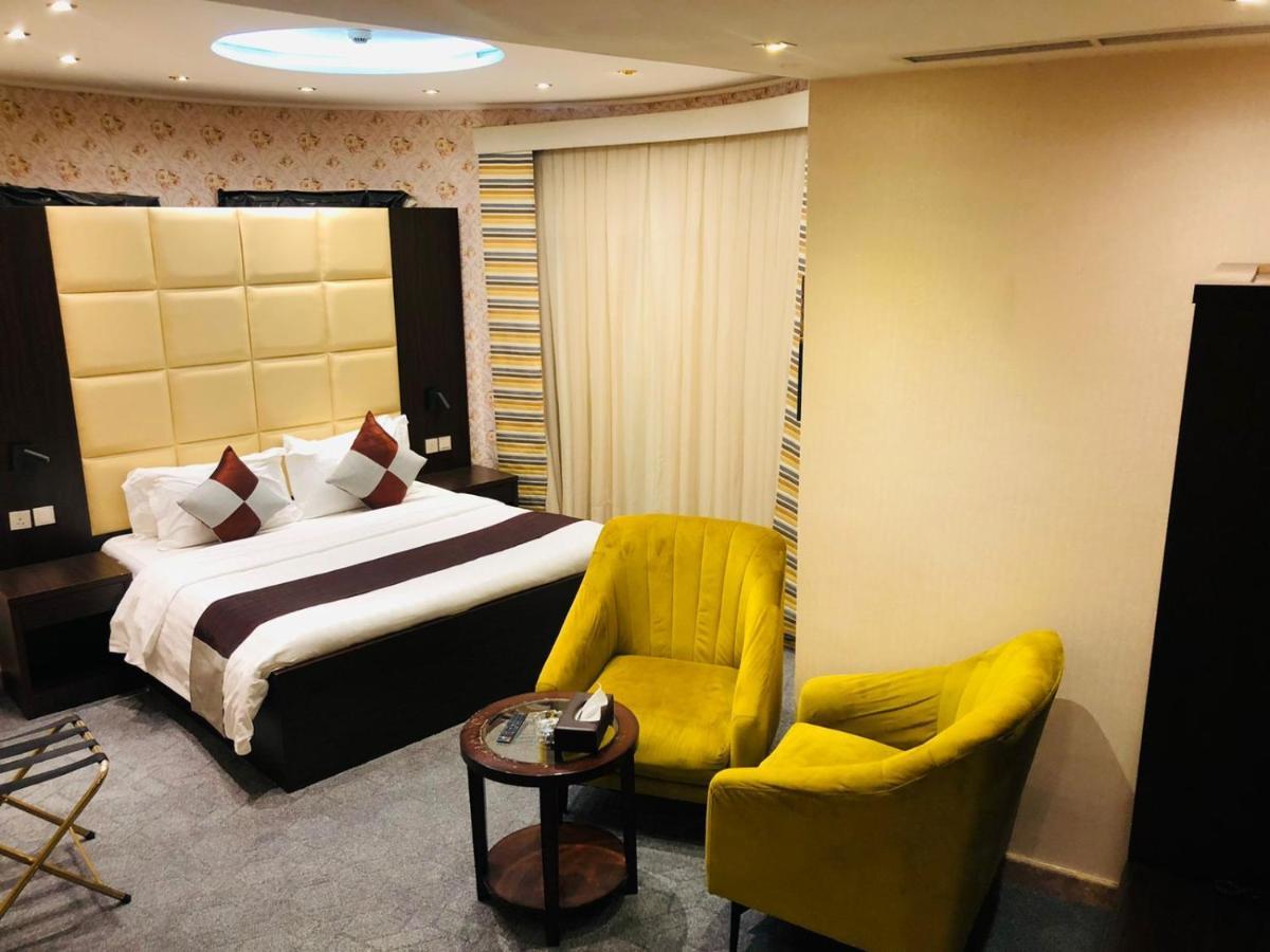 M Platinum Hotel Medina Buitenkant foto